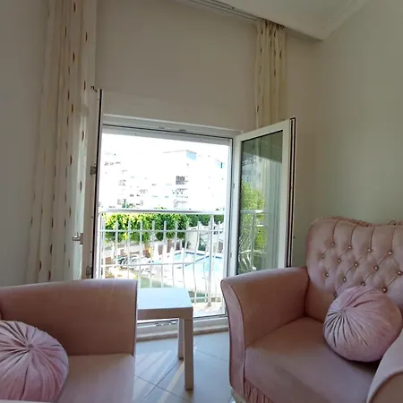 Antalya Apart 3*