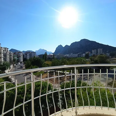 Antalya Apart 4* 安塔利亚