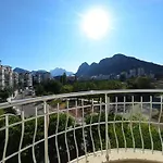 Antalya Apart 3* אנטליה